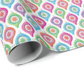 Kerstboom ornamenten in felle snoepjes kleuren cadeaupapier (Rol Hoek)