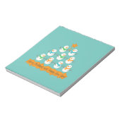 Kerstboom piramide gemaakt van Kerstmis sneeuwpopp Notitieblok (Linkerzijde)