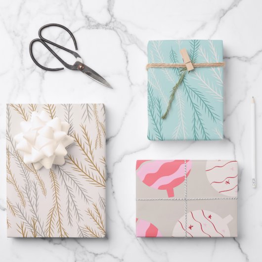 Kerstboom takken en Ornamenten Patroon Inpakpapier Vel (Voorkant)