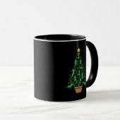kerstboom voor mannen mok (Voorkant rechts)