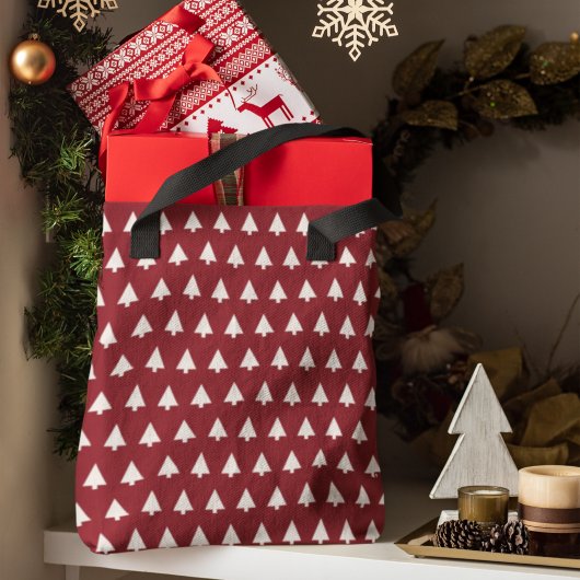 kerstboompatroon | Geometrische Scandi Dark Red Tote Bag