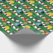 kerstboomschilfers in veenbessen cadeaupapier (Hoek)