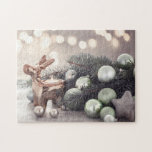 kerstboomversieringen legpuzzel<br><div class="desc">Een charmante puzzel van kerstgroenen, kerstversieringen en rendierkaarthouders.</div>