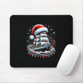 Kerstboot-zeilcruiseboot omringd B Muismat (Met muis)