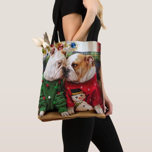 Kerstbulledogs in Sweaters Tote Bag (Dichtbij)