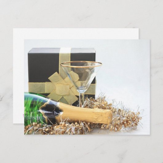 kerstcadeau en fles champagne feestdagenkaart (Voorkant / Achterkant)