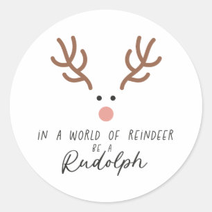 Kerstcadeau in een wereld van rendieren ronde sticker