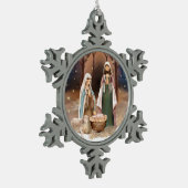 kerstcadeau op de nativiteitsscène tin sneeuwvlok ornament (Links)