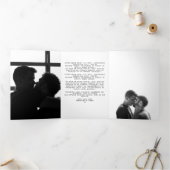 kerstcadeauhond en boom op maat drieluik wenskaart (Binnen)