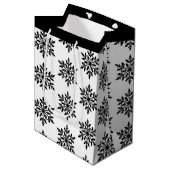 kerstcadeautas met snoepjes medium cadeauzakje (Voorkant Gekanteld)