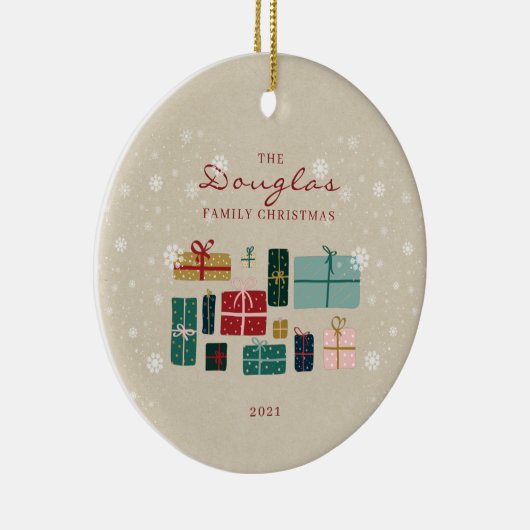 kerstcadeautjes voor Kraft Family personaliseren Keramisch Ornament (Rechts)