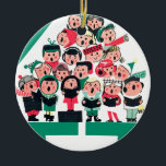 KerstCarolers Keramisch Ornament<br><div class="desc">Dit heerlijke artikel bevat een illustratie van de kerstkleermakers/koor voor kinderen. Dit is het perfecte Yuletide-object voor vrienden, familie of jezelf. Vrolijk kerstfeest!</div>