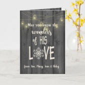 Kerstcitaat op zwart hout met een lichte touw kaart (Gele Bloem)