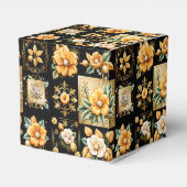 Kerstcollage met gouden en witte bloemen bedankdoosjes (Achterkant)