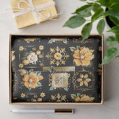 Kerstcollage met gouden en witte bloemen tissuepapier (Geschenk)