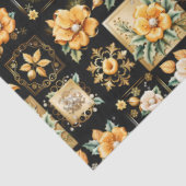 Kerstcollage met gouden en witte bloemen tissuepapier (Detail)