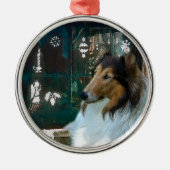 Kerstcollie op raam metalen ornament (Voorkant)