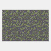 KerstCypress Snowflakes Berries Red Flowers Inpakpapier Vel (Voorkant)