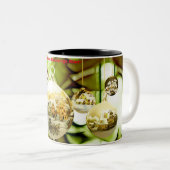 Kerstdag Groeten Mama Tweekleurige Koffiemok (Voorkant rechts)
