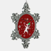 Kerstdansende hond tin sneeuwvlok ornament (Links)