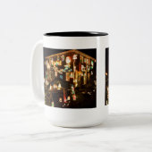 Kerstdecoratie in de openlucht tweekleurige koffiemok (Voorkant links)