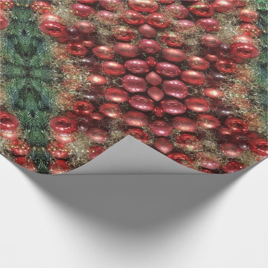 Kerstdecoratie Red Baubles Fir Kaleidoscopic Cadeaupapier (Hoek)