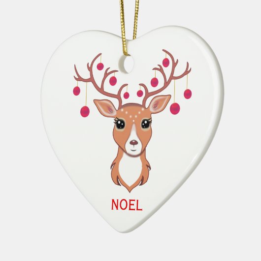 Kerstdeer met rode ballen keramisch ornament (Links)