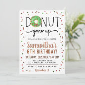 Kerstdonut vergroot de uitnodiging van de Dag (Staand voorkant)