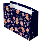 Kerstelementen op Navy Blue Groot Cadeauzakje (Achterkant Gekanteld)