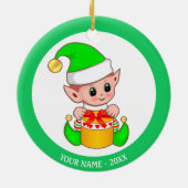 Kerstelf in het groen & eigen naam keramisch ornament (Achterkant)