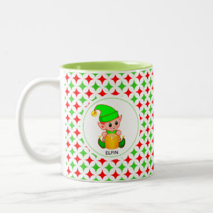 Kerstelf op groen en rood diamanten sterrenpatroon tweekleurige koffiemok