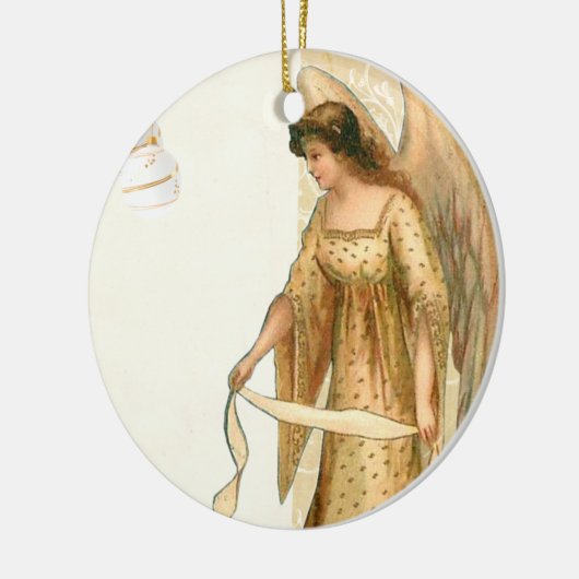 Kerstengel en siervoorwerpen keramisch ornament (Links)