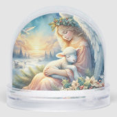 Kerstengel met lam in de wintervrede sneeuwbol (Achterkant)