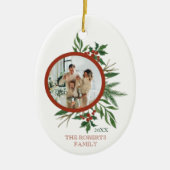 Kerstfamilie Foto Holly Wreateoval Keramisch Ornament (Voorkant)