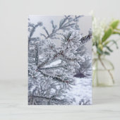 Kerstfeest, kerstboom onder de sneeuw kaart (Staand voorkant)