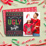Kerstfeestdag Foto Ugly Sweater Chalkboard Feestdagenkaart<br><div class="desc">"Moge al je truien lelijk en helder zijn." Viel de feestdagen in "stijl" met je lelijkste, smakelijke kerstzweet! Aan de linkerkant, schattige, witte bomen, rendieren, ornamenten, en speelse 'sweater' typografie in rood, groen en aqua blauw, bedekken een krijtbordachtergrond. Je aangepaste foto staat rechts. Een wit billijk roosterpatroon van bomen, rendieren...</div>