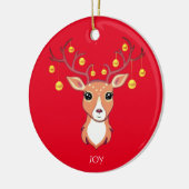 Kerstfeestdag Golden Deer op rood Keramisch Ornament (Links)
