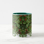 Kerstfeestdag in Holly en Berries Tweekleurige Koffiemok (Center)