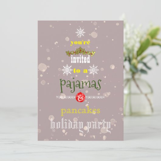 Kerstfeestdag Pajamas en Pancakes Family Party Kaart (Staand voorkant)