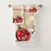 Kerstfeestdag - Rood kerstfeest Balls Bokeh Bad Handdoek (Insitu)
