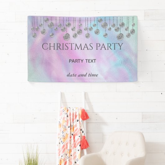 Kerstfeestjes met mousserende regenboogholografisc spandoek (Insitu)