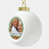 KERSTFOTO BAL - Eerste kerstfeest getrouwd of verl Keramische Bal Ornament (Rechts)