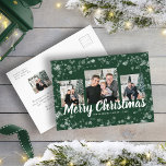 kerstfoto-collage briefkaart<br><div class="desc">Breng een vleugje feestelijke elegantie naar uw vakantiepost met dit groene en witte sneeuwvlok-briefkaart, met drie foto's aan de voorkant en een aan de achterkant. De rijke groene achtergrond en ingewikkelde witte sneeuwvlokken creëer een klassieke vakantie look die prachtig combineert met uw dierbare foto's. Dit briefkaart biedt een stijlvolle en...</div>