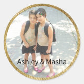 Kerstfoto Gouden Lijst Monogrammed Ronde Sticker (Voorkant)