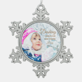 Kerstfoto met 'Dashing Through Snow' Kerstvakantie Tin Sneeuwvlok Ornament