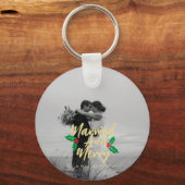 Kerstfoto met gehuwd en bedrukt kerstcadeau sleutelhanger (Voorkant)
