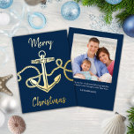 kerstfoto Nautical Anchor Navy Gold Folie Feestdagenkaart<br><div class="desc">Deze gouden en marinesblauwe nautische kerstkaart is voorzien van echte gouden folie,  met een fotosjabloon op de achterkant,  samen met een oceaangethemd vakantiebericht.</div>