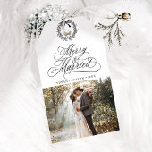 Kerstfoto van pasgehuwden Merry & Married Cadeaulabel