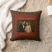 Kerstfoto van pasgetrouwd stel met 'Merry & Marrie Kussen (Deken)