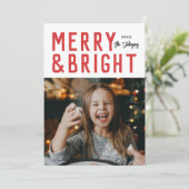 Kerstfoto van Red Merry & Bright Bold Typography Feestdagenkaart (Staand voorkant)